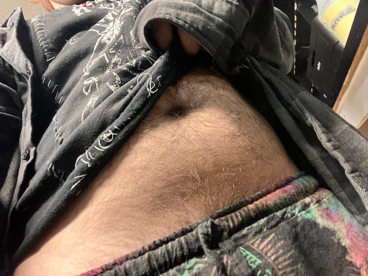 w0nkymutt's tweet photo. my puppy tummy makes u wanna spend money on me huh? woof! :3

#ftm #findom #nsfw #trans https://t.co/CC7oLP7Y0o
