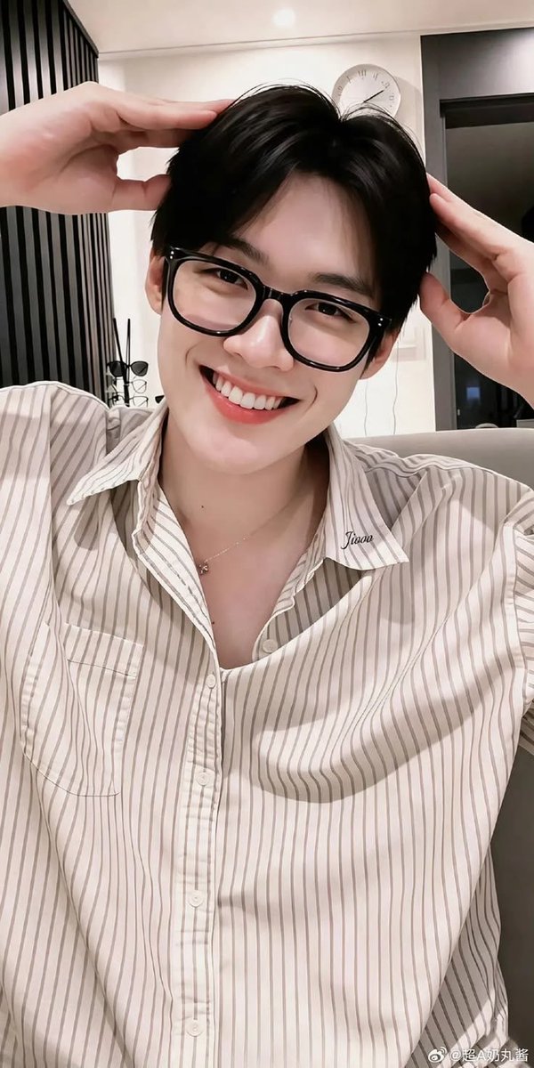 Rariii_01's tweet photo. Mong những điều tốt đẹp nhất sẽ đến với cậu

WE STAND WITH KIM YOON SIK 
#kimyoonsik #kimyoonsikshines https://t.co/QR1SEl6f4y