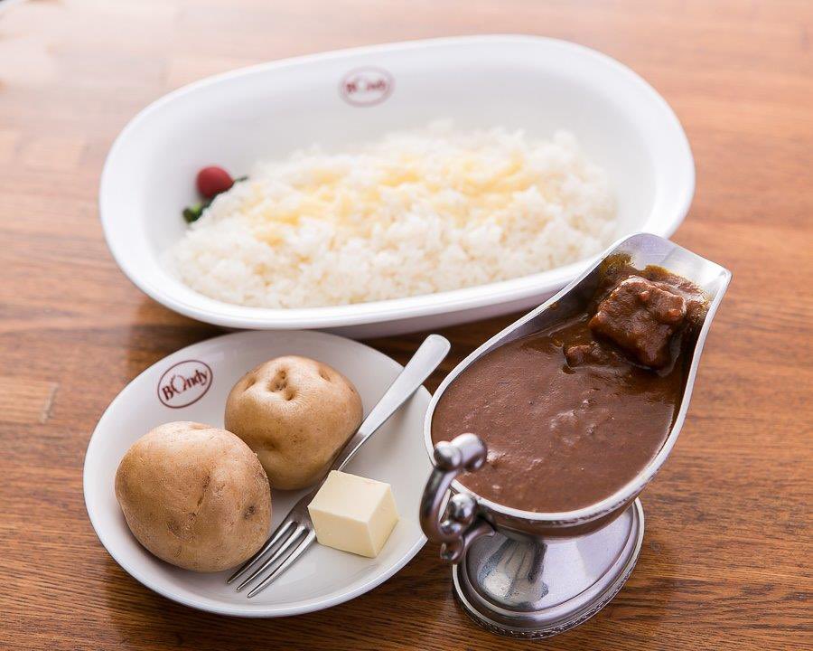 bondyogawamachi's tweet photo. お知らせ
ボンディ神田小川町店、10月1日から平日も通し営業始めます！
ここ2年間は人手不足のため15時〜17時の間は休憩を取っていましたが、なんとか毎日通し営業できる体制が整いました。
15時以降ランチを食べに行くところがなくて途方に暮れていたみなさん、ぜひお待ちしております！ https://t.co/wn9VwV5T6m