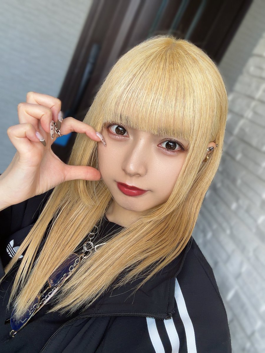 thes4nyousaved's tweet photo. How someone can be so cute???🥹 https://t.co/9Kkup0UAJa