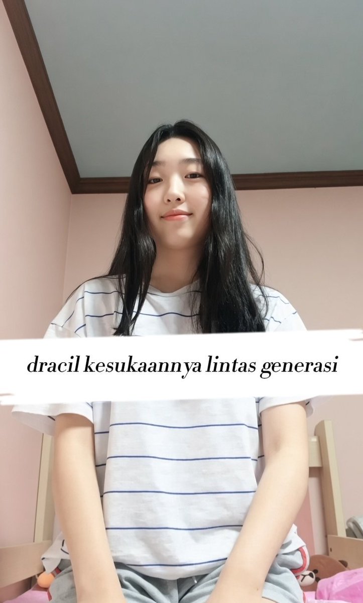 MitchiePeraza's tweet photo. Dracil terbaru 

https://t.co/iZmH1S0ux2 https://t.co/pCRZWjNPBs