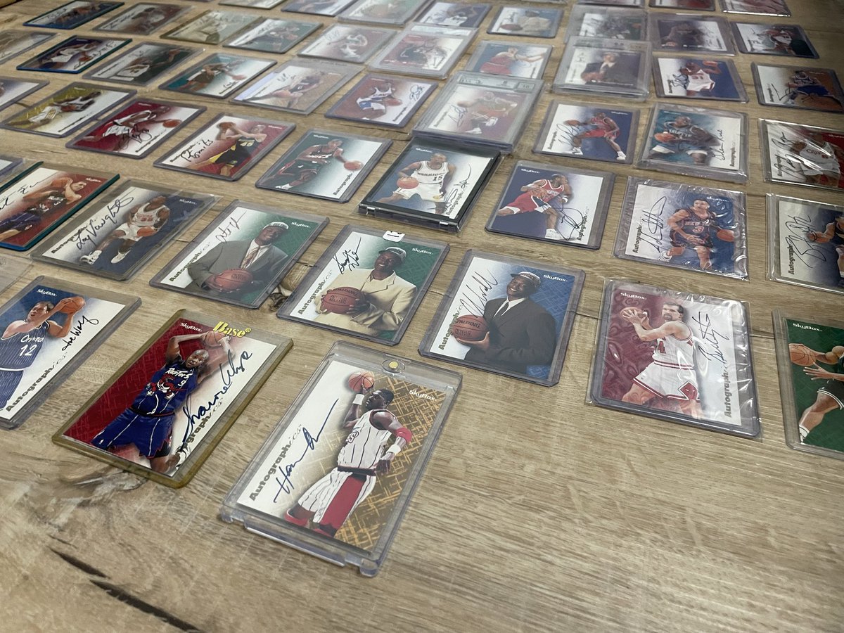 allen_chen29162's tweet photo. Years and decades. I got it!!! 
The Complete Sets of 1996 Skybox Premium Autographics, the very first pack-pulled autographs of NBA trading cards. https://t.co/I1YVCfwLhz