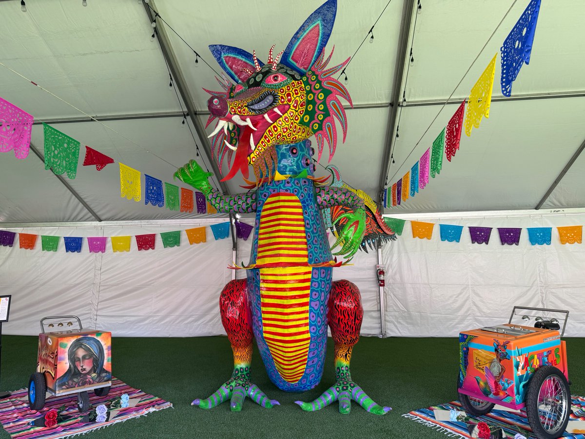 DenverZoo's tweet photo. Join us now through November 1 in celebrating Hispanic Heritage Month and Día de los Muertos at DZCA! 🌼🎨🦋🐾

The area around our former Felines Building has been transformed into a vibrant gathering place where culture, wildlife, conservation and community come together in collaboration with @MexiCultural. 

Guests can explore colorful alebrijes inspired by Zoo animals, community-created artwork, conservation stories, cultural traditions and spaces for remembrance, all while enjoying live performances, animal encounters and interactive art with local artist Óscar Becerra.

Discover the connections between people, animals and the natural world, and celebrate the imagination, connection and legacies that bring us together.

This experience is included with daytime admission. Get tickets at https://t.co/S4deJXZkY2.