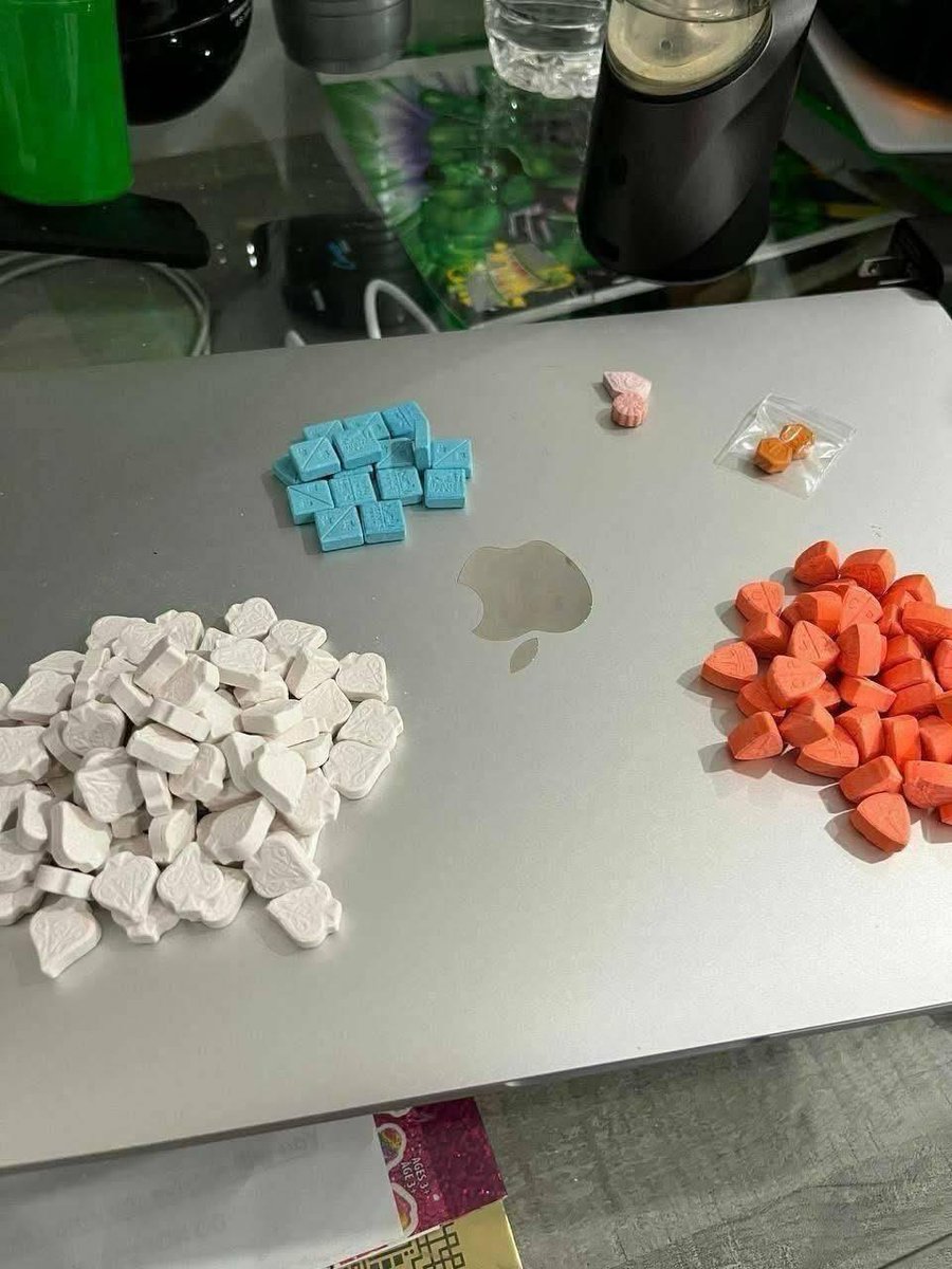 jessysinner1's tweet photo. MDMA (Ecstasy/Molly)

25   Molly pills... 150
50   Molly pills... 300
100 Molly pills... 600
200 Molly pills... 1200
400 Molly pills... 2400
600 Molly pills... 3600

#Bears #Eagles #CarolinaHurricanes #FloridaPanther #BaldysBreakdowns https://t.co/KOiEf06kH0
