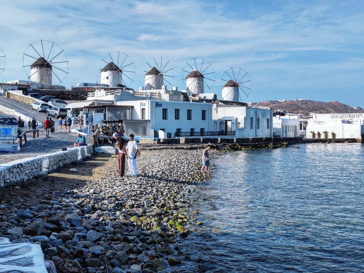 deryaozt's tweet photo. Sunset chaser, windmill lover, Mykonos dreamer 🌅🌬
#mykonos #mykonos #mykonos🇬🇷 #mykonos_island #mykonostown🇬🇷 #mykonosgreece🇬🇷 #mykonosstreets #mikonos #cyclades_islands #cyclades #greece #greekislands #greeksummer #summer #summervibes https://t.co/MbI9hTwX7p