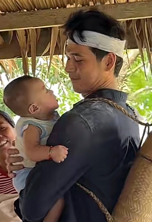 W1LBEAR's tweet photo. daddy wilbert https://t.co/h3ZKLqh5k7