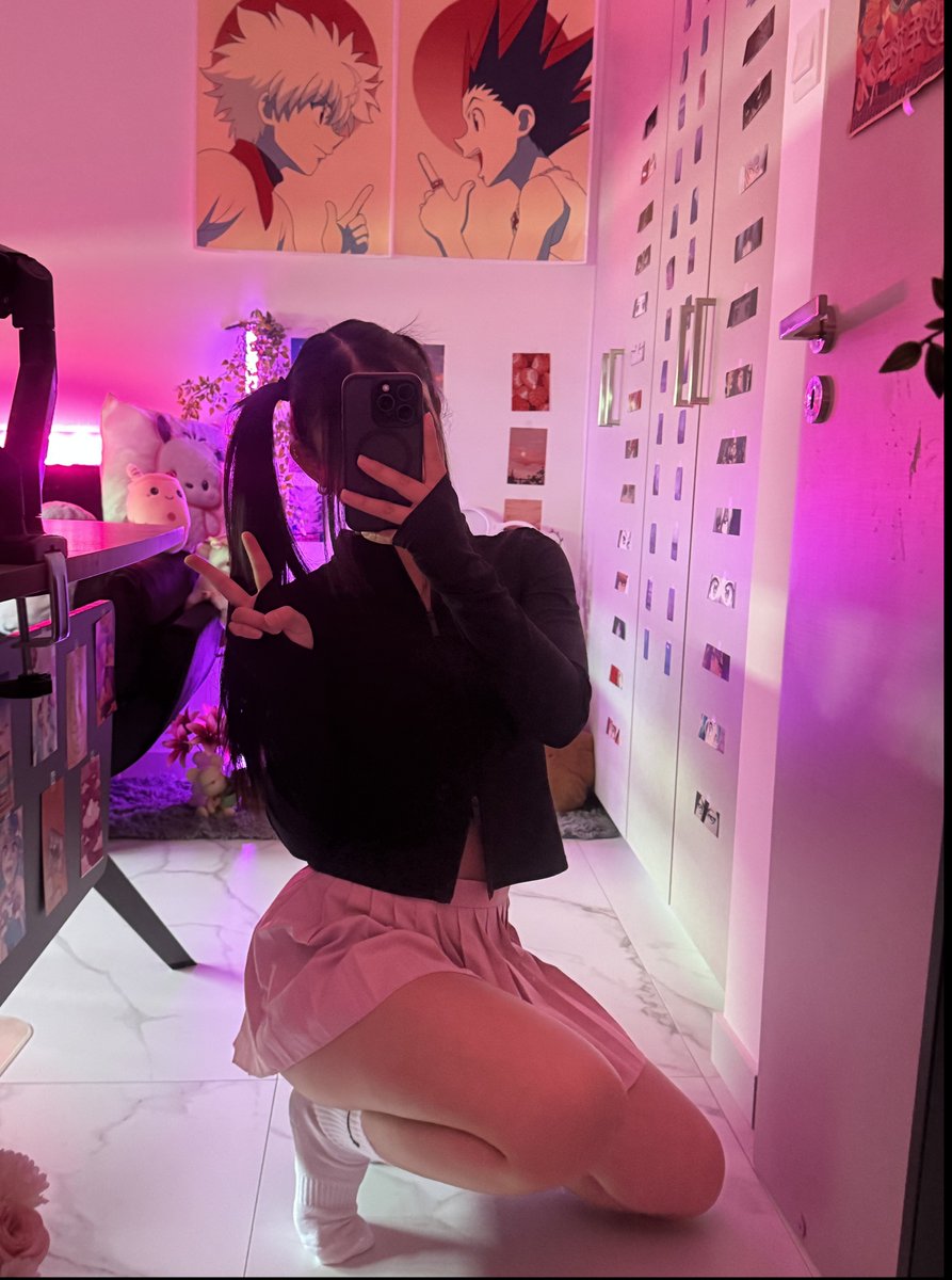 kikitz0dst's tweet photo. kinda craving some attention tg kikicuti https://t.co/imeQixGfDg