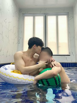 CKrista66883's tweet photo. 연락하면서 천천히 친해질 사람 찾습니다
#게친소 #ㄱㅊㅅ #게이 https://t.co/KAB929fveP