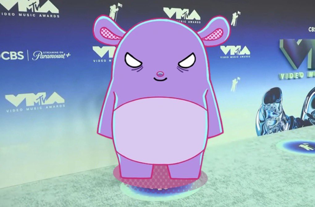 robonyanyaoi's tweet photo. 🚨 BAKU HAS ARRIVED AT THE #VMAs https://t.co/qN1BkQXqWh