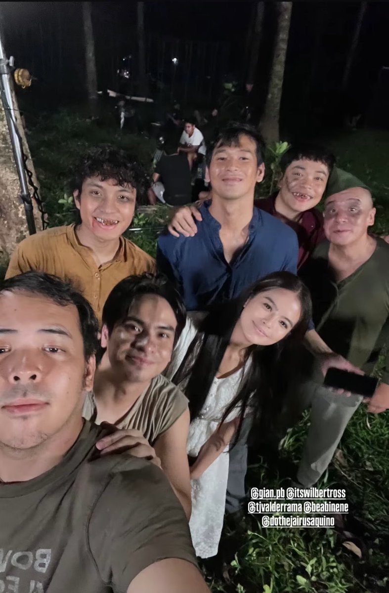 crazyivy_20's tweet photo. This team deserves better. This team deserves all the support that we could give. Let's do everything that we could for this movie,  Oso nation.🫶 Set aside muna ang mga worries and negative thoughts.  Focus tayo sa pee mak.

PEE MAK BLOCKBUSTER, 🤞 🤞🤞 https://t.co/7rlVoShRI3