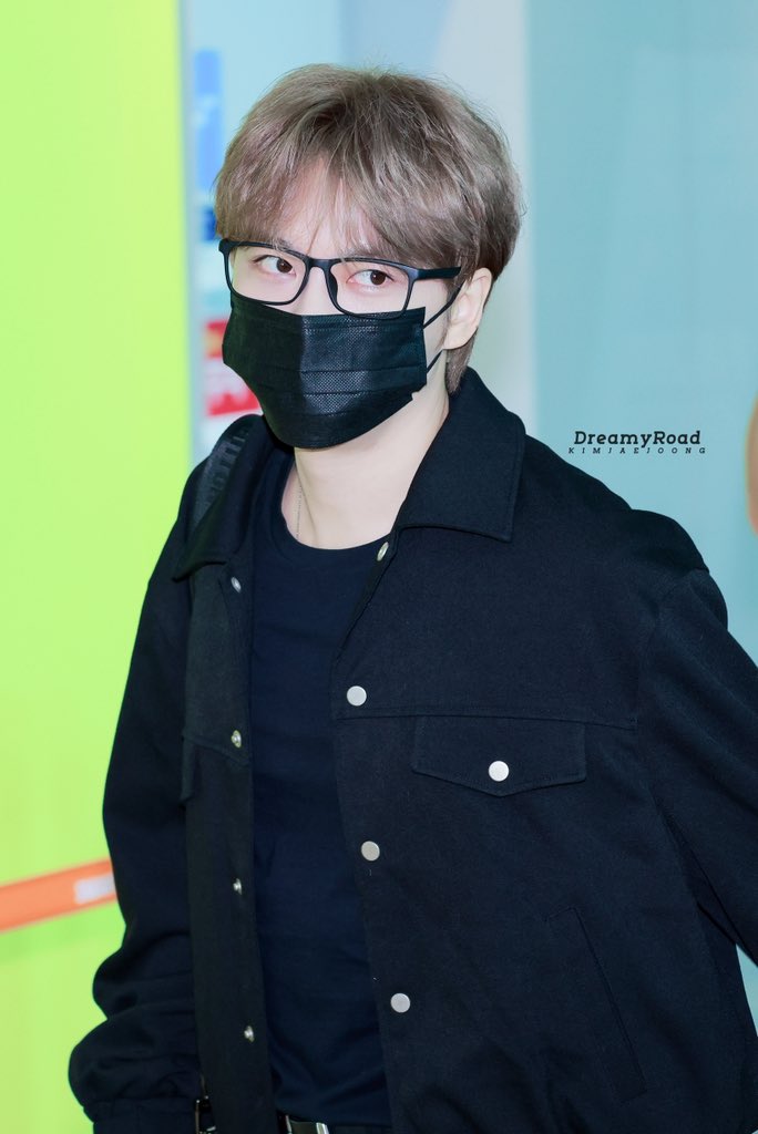 KJJ_DreamyRoad's tweet photo. 260929 ICN 출발 🛫

@bornfreeonekiss

#김재중 #재중 #KIMJAEJOONG
#JAEJOONG #ジェジュン #金在中 https://t.co/e0G1Wer4m2
