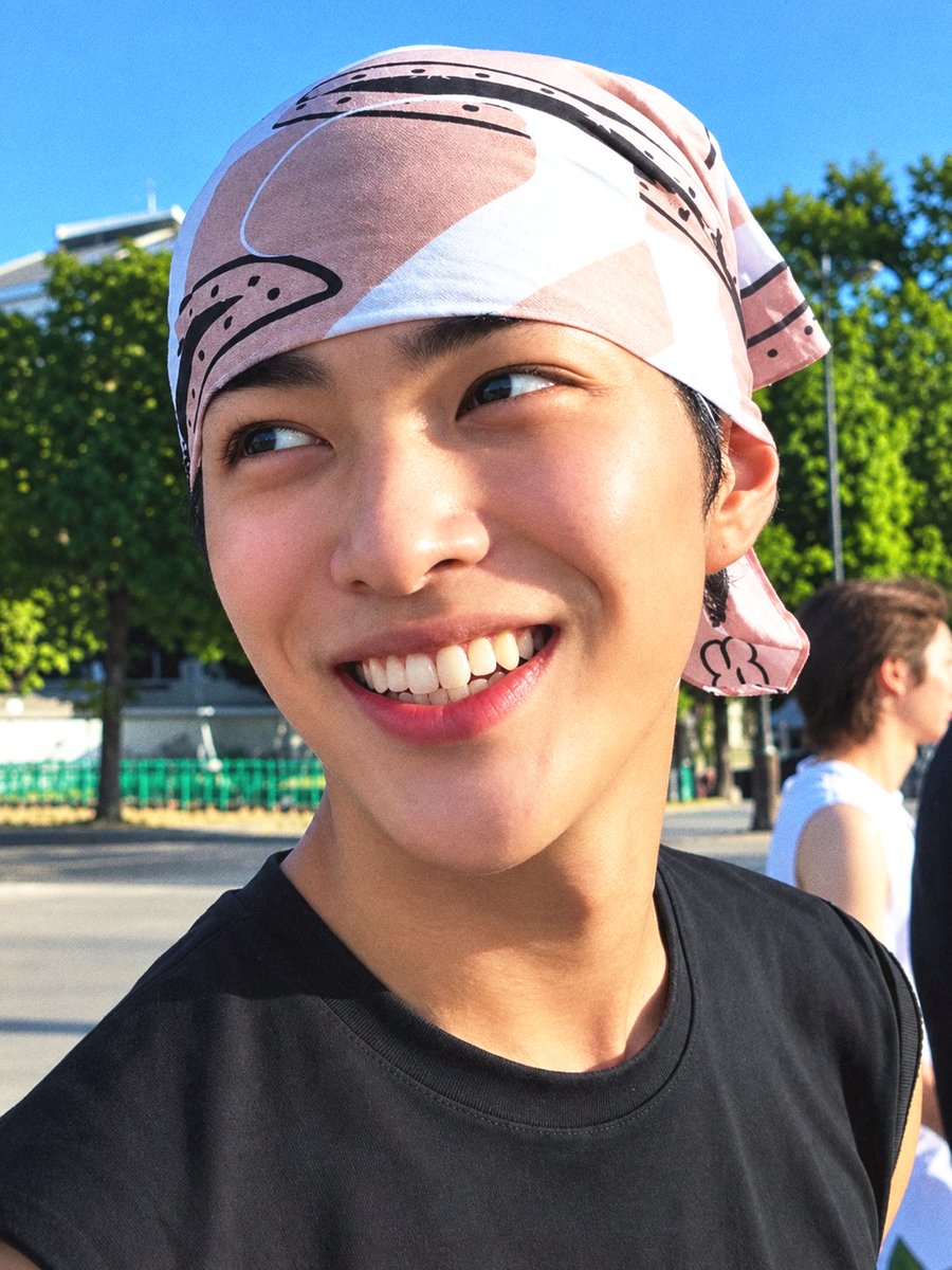 AKHGALLERY's tweet photo. #KEONHO #건호 https://t.co/H1Bx1MKU9e