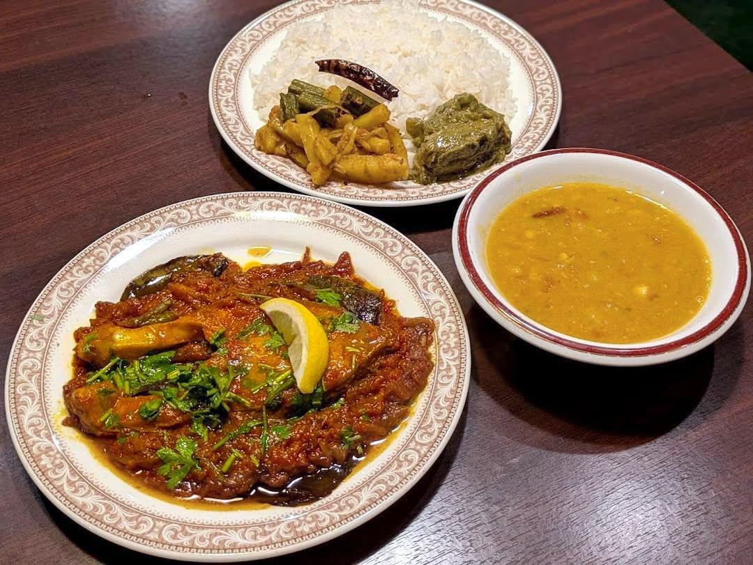 halalhimalaya's tweet photo. For today in himalaya🏔 Bangladesh 🇧🇩 home made food 🇧🇩 🐟🐟🍆🍆🦌🦌🌶️🌶️🐐🐐🌶🌶 https://t.co/9T4Tpm6jwP