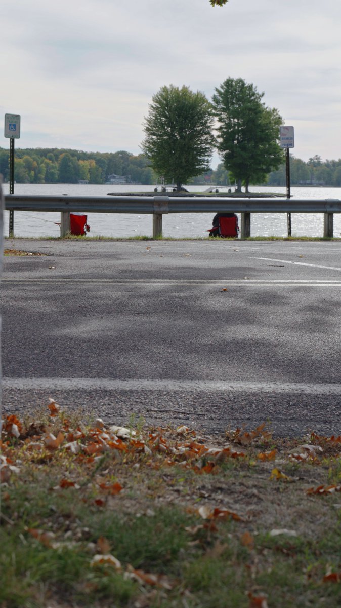 inTECHsity's tweet photo. The serenity of being on the banks of a peaceful lake in a quiet town... superb. https://t.co/B8mi7Rs8Xw