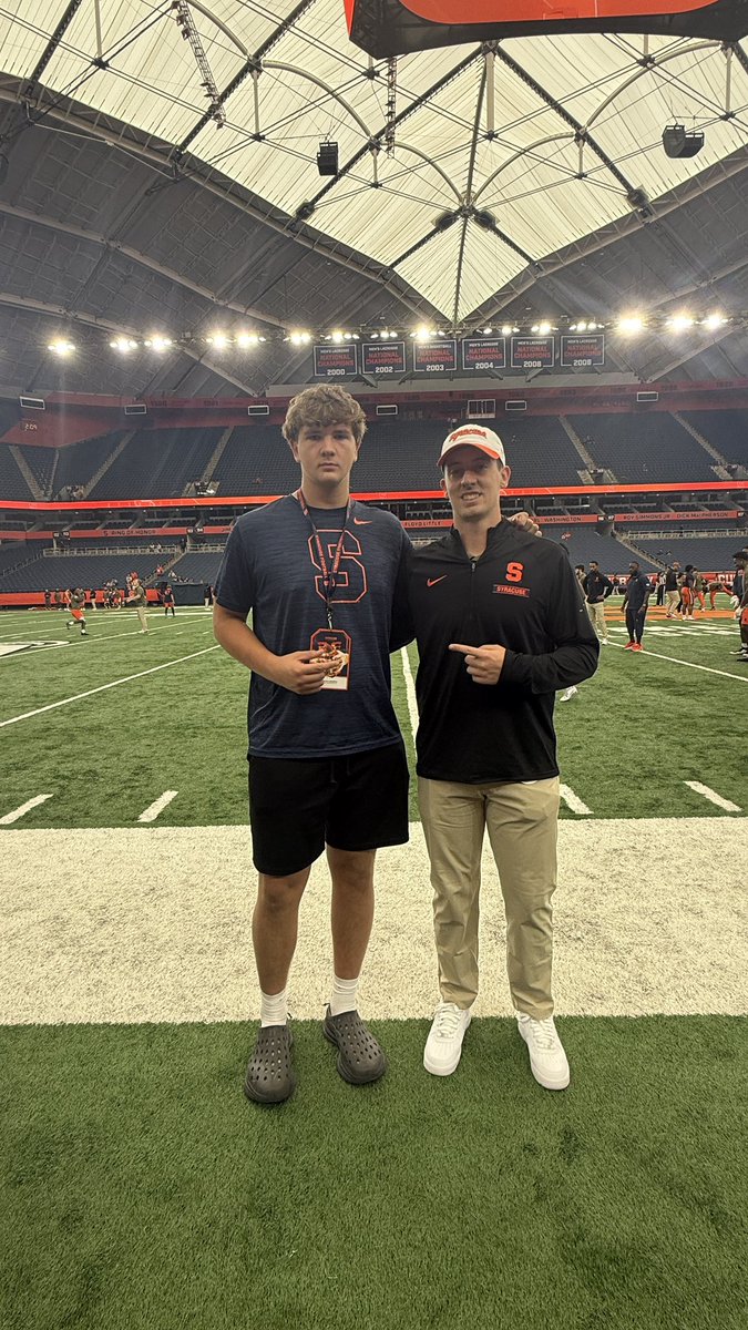 CarterA2028's tweet photo. thank you coach @Trenton928 for the game day invite @CuseFootball vs @CalFootball had a lot of fun it was great to see what the cuse game day was like in the dome https://t.co/dsQ7WSoAsE