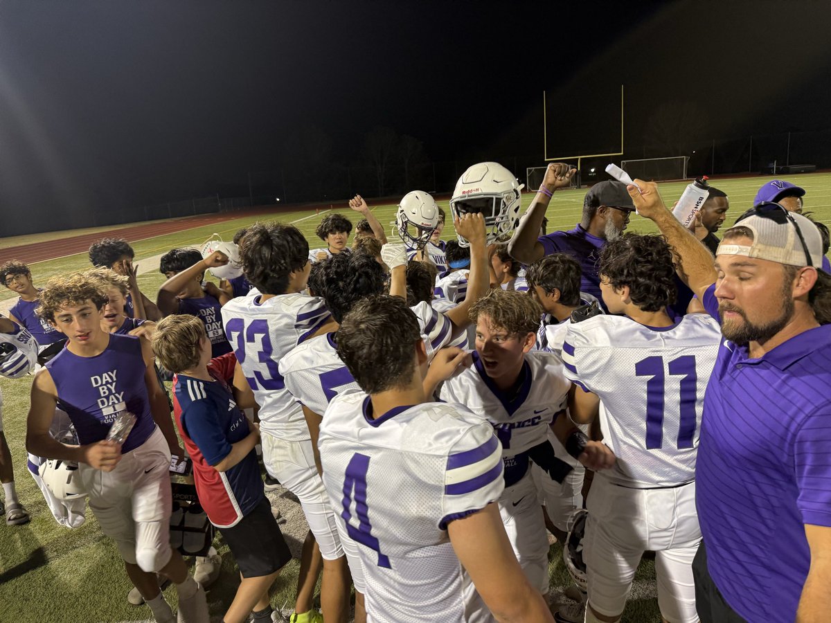 CoachSwanVandy's tweet photo. Keep rolling Vandeventer 8th grade.. 3-1 on the season @Coach_Sims_5 @CoachHowe75035 @CoachDylHen @CWillVandy https://t.co/niaxPBca0Z