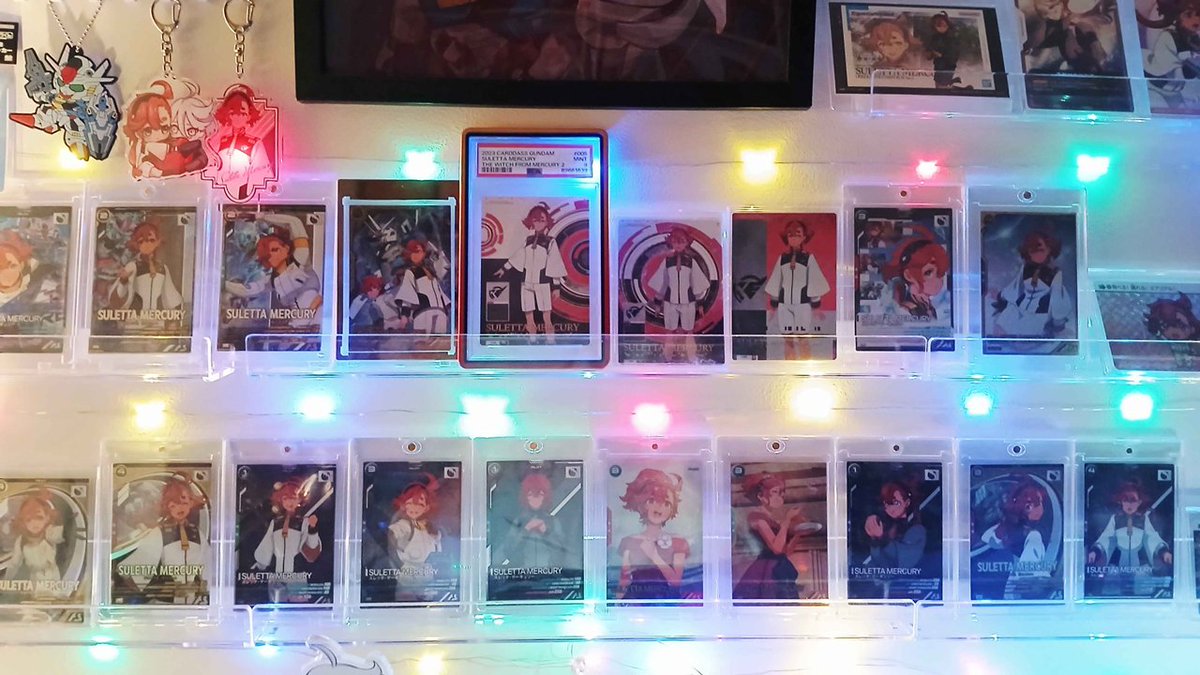 xKs89006's tweet photo. Someone asked for a better look. I posted my wall shrine of mostly Arsenal Base cards a couple months ago but now it's just grown 😅 I have a ton more cards but no display space if I want variety! I like keeping some things in their pretty OG packaging... https://t.co/udgW9Sp0Gv