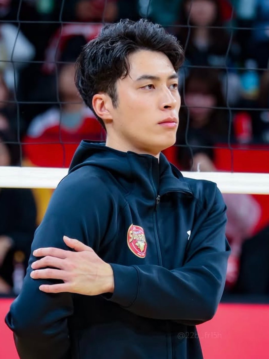 boyslovehub's tweet photo. 🏳️‍🌈 Rui Takahashi, a well-known Japanese volleyball player, comes out as gay.

“I’m gay. […] For those who are struggling to accept themselves, I would be happy if confronting myself and sharing this could serve as encouragement for change.” https://t.co/H7faq9bJpW