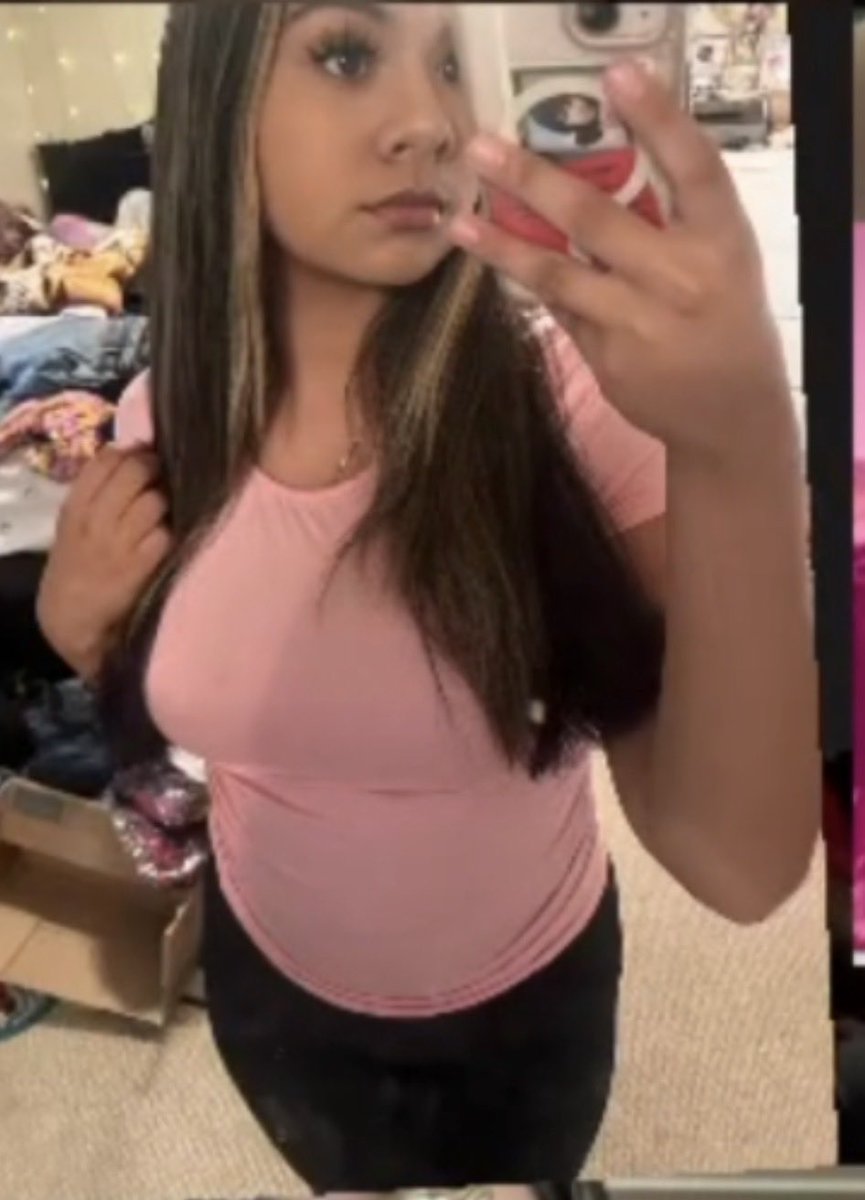 Neegyb7pc's tweet photo. #slut #candid #hs #sexy #latina #boobs #ass #trib #cumtributes #cum #milkers #pretty https://t.co/4zFKSuLq7g