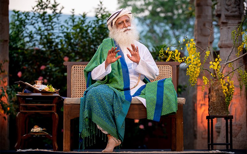 SadhguruJV's tweet photo. You cannot be receptive when you are too full of yourself. The less you are, the more you receive. The more you are, the less you receive. #SadhguruQuotes https://t.co/5yX0XIV49r