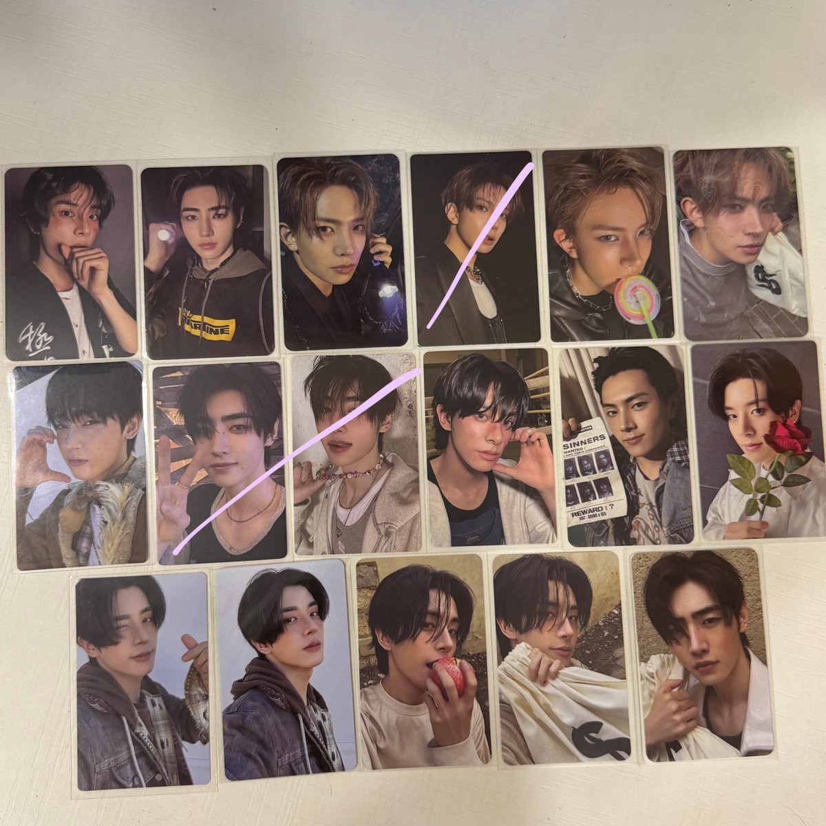 ikeubb's tweet photo. wts enhypen pc 
qyop exc postage 
📎 heeseung jay jake sunghoon sunoo 
#pasarENHYPEN #pasarEVAN https://t.co/k0RmIOyA3l
