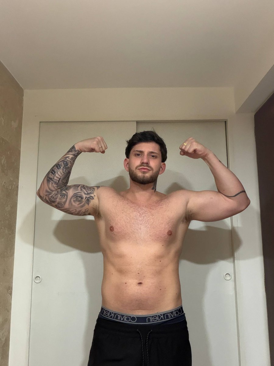 thedomjack's tweet photo. Okay, maybe I’m feeling myself tonight. https://t.co/mu6Z75D5UY