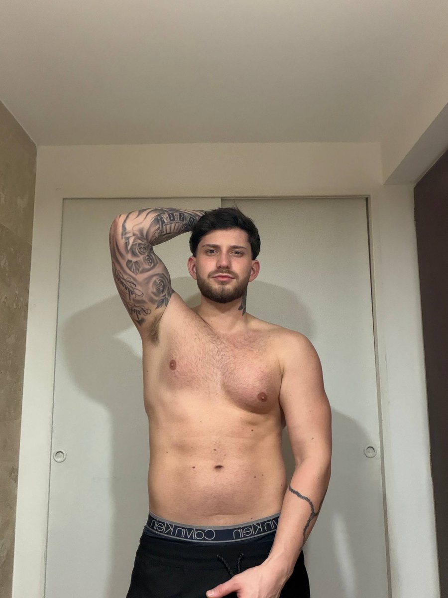 thedomjack's tweet photo. Okay, maybe I’m feeling myself tonight. https://t.co/mu6Z75D5UY