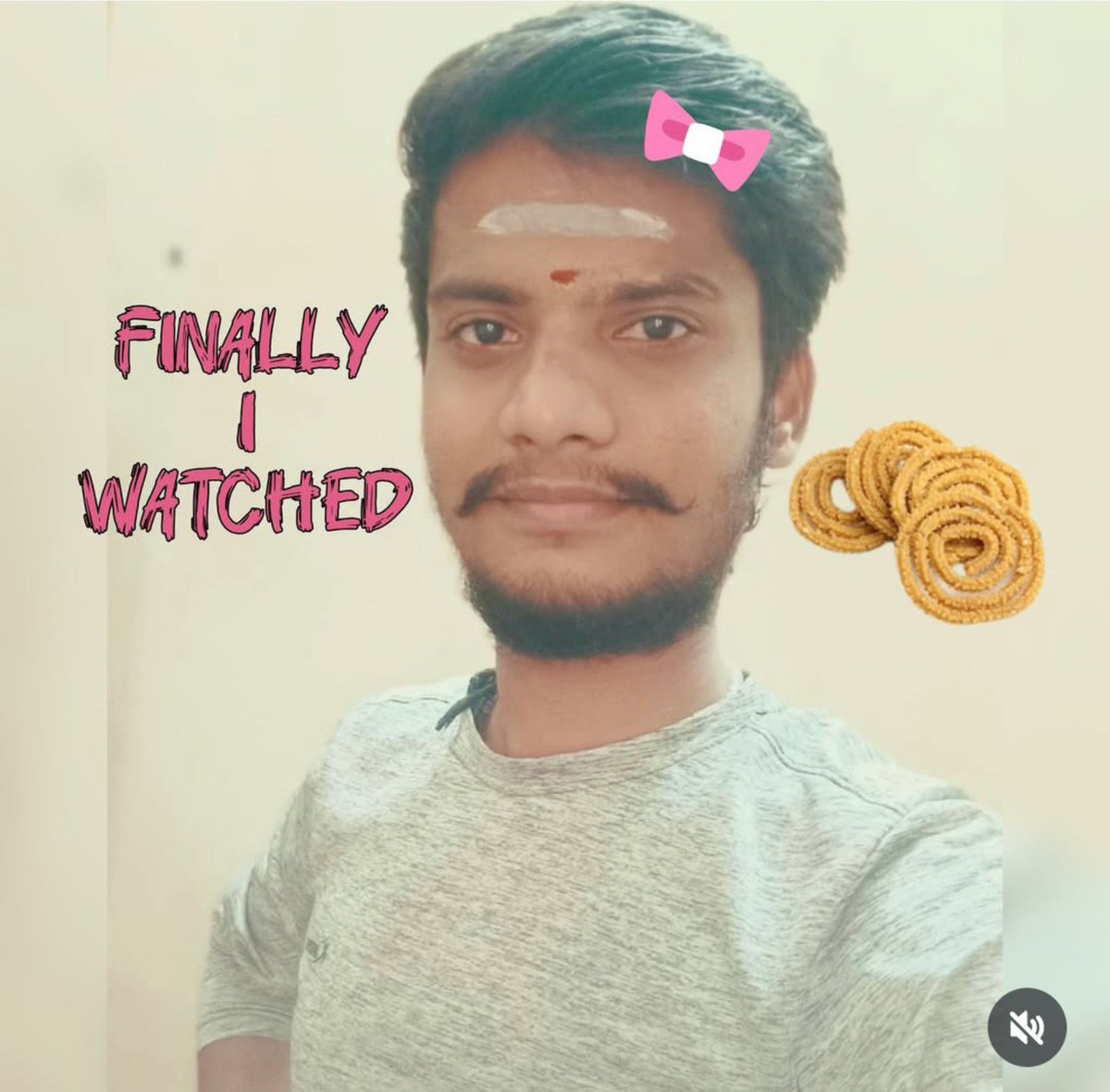 SakthivelBca's tweet photo. மீசைய முறுக்கு படத்த பாத்துட்டானாம்...

அதை எப்படி போட்டு இருக்கான் பாருங்க...

அநியாயம் பண்றானுவோ Insta la 🤦🤣🤣 https://t.co/F51bC1uLtO