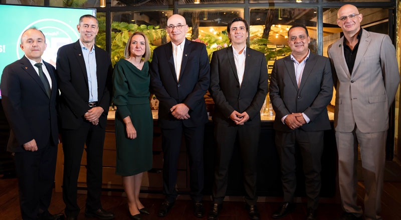 technocio's tweet photo. #Tendencias #alimentos #bebidasfuncionales #bienestar #Herbalife Herbalife cumple 25 años en Colombia impulsando nutrición, bienestar y emprendimiento https://t.co/bRhRdroe0d https://t.co/eQWNilBWvs