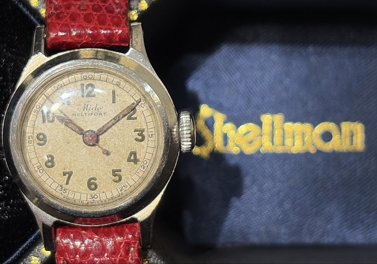 Shellman_Ginza's tweet photo. Just 11 days until #worldwatchday! ⌚✨
(Named after the classic 10:10 position)
A 21mm Ladies model with a warm dial and red strap for autumn style.
1950s MIDO Multifort
• SS / 21mm / 1950s / Auto
DM for details! 📩
#worldwatchday #worldwatchday2026 #Mido #Shellman https://t.co/6iy2kmztEE