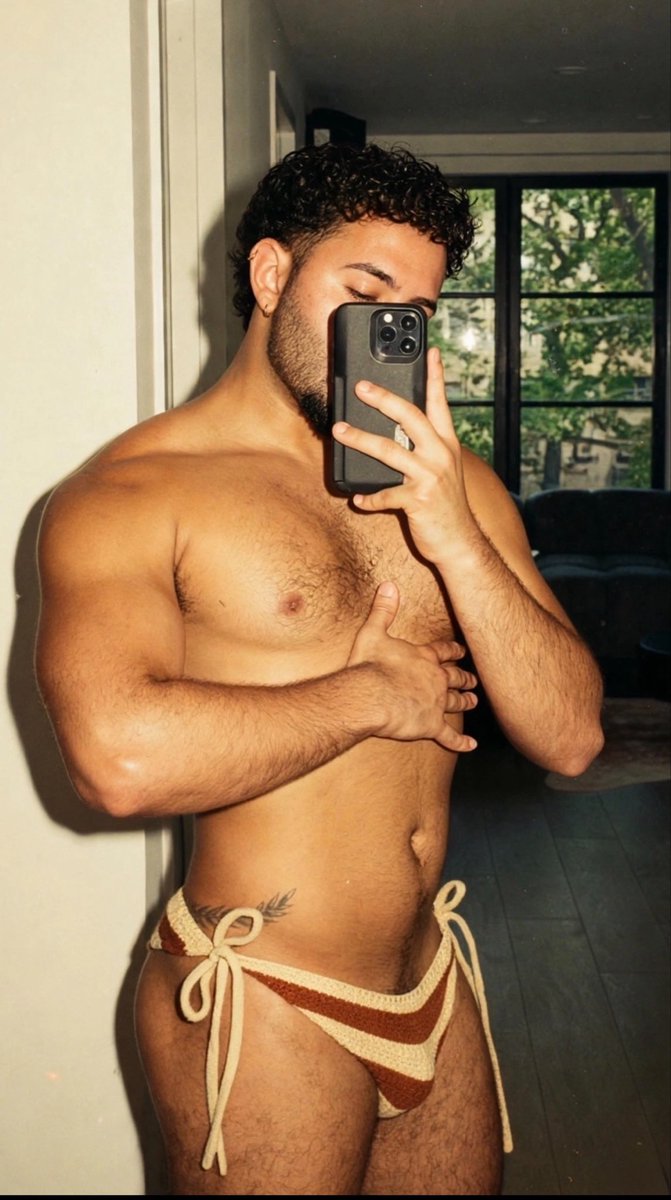 NevPapi's tweet photo. Child baring hips https://t.co/OYgIvK1dgY