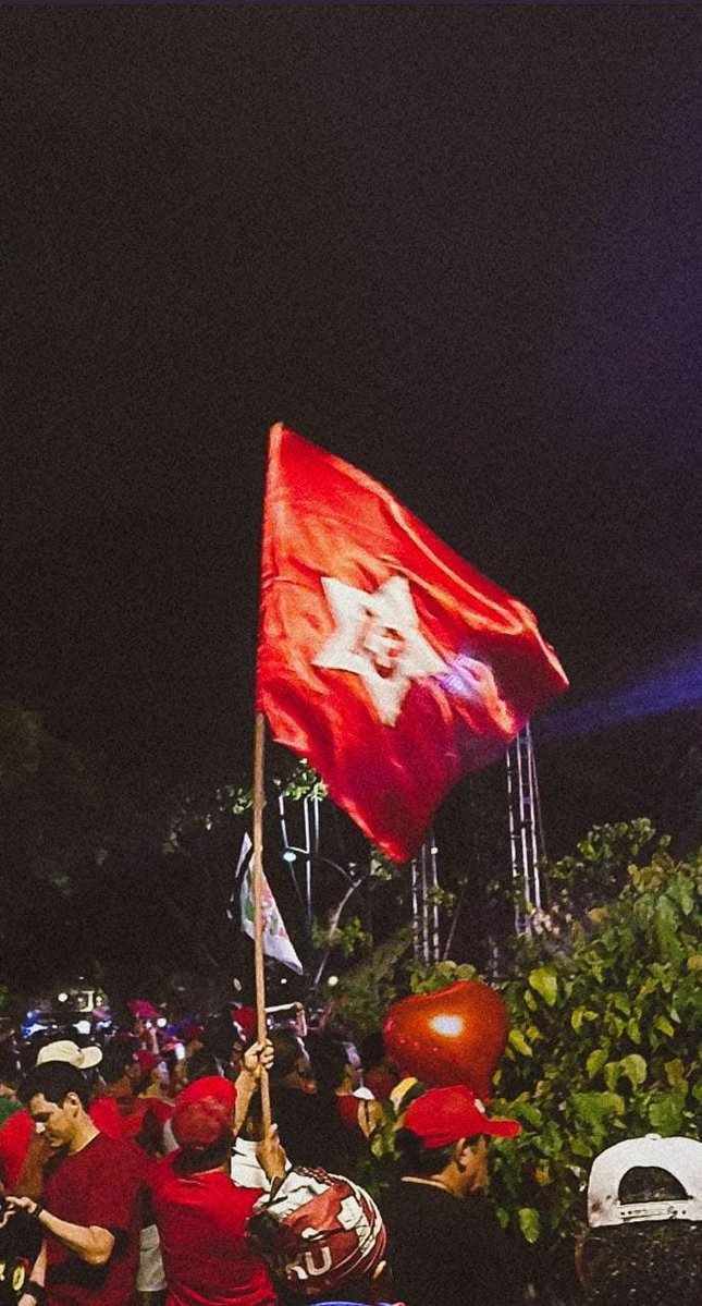 lonuzdelrey's tweet photo. Fiz o L em frente ao Theatro da Paz! https://t.co/MkjvnmwvJ0