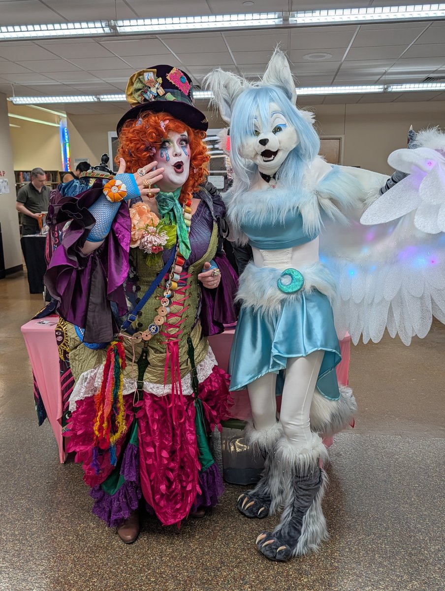 LorDefiance's tweet photo. Thank you for a wonderful time, Library Con 2026!!! #librarycon #librarycon2026
First photo by @PflugervilleLib https://t.co/z902gLl8mB