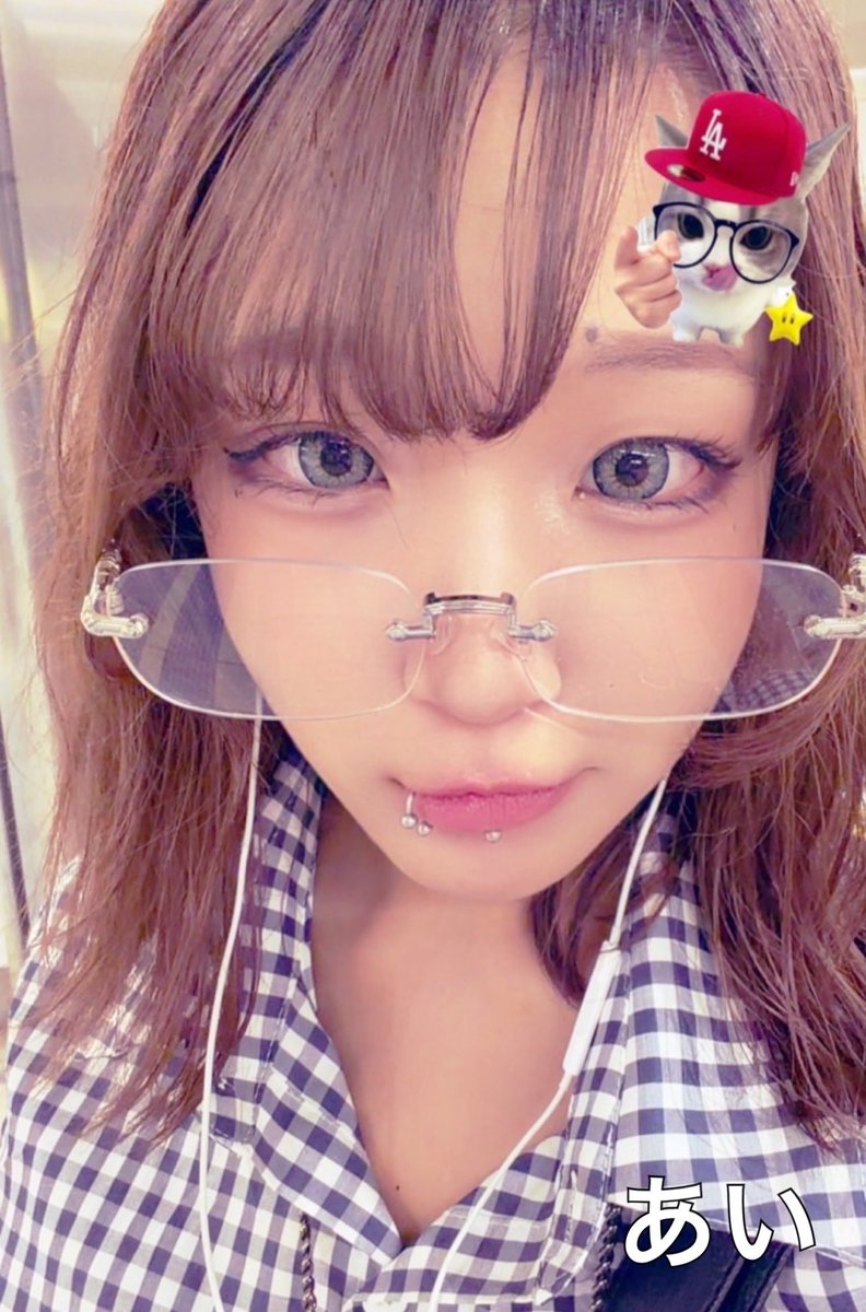 Mole1020's tweet photo. 🍻本日18:30 OPEN✨

今日の出勤メンバーはこちら💕

大阪ミナミ・東心斎橋
スナックMole（モレ）🥂

初めての方もお気軽にどうぞ😊

#東心斎橋 #心斎橋 #大阪ミナミ #スナック https://t.co/usEEHHQ6Qs