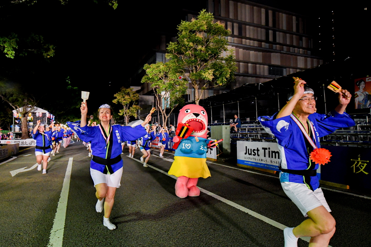 suumo_town's tweet photo. そんなこともあって、自分のことを愛せなかった頃、私はこの街のことも上手に愛することができなった――。

桂浜水族館マスコットキャラクターおとどちゃんが綴る、よさこい祭りの熱狂に染まる高知の夏
https://t.co/kZxkLiw9UK https://t.co/r2uQ3nDzML