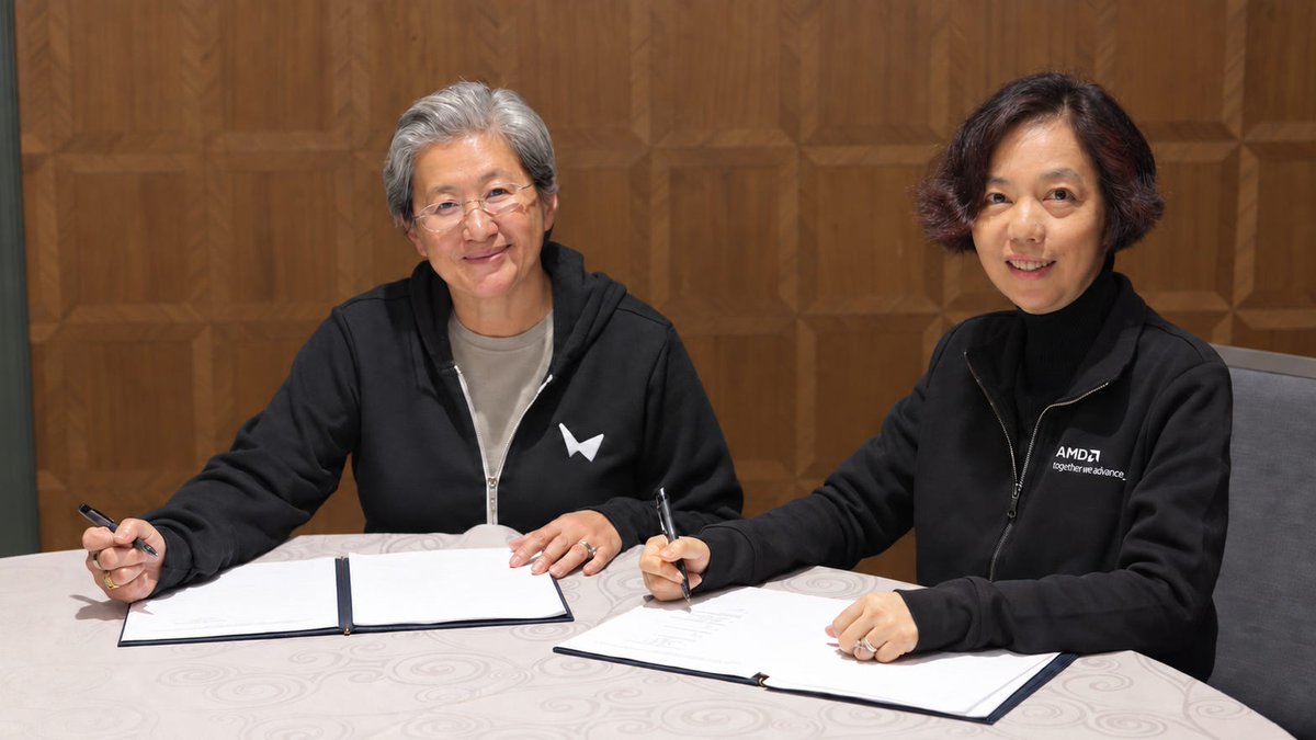 MentoviaX's tweet photo. $AMD semiconductor race has forever changed with this picture and these two distinguished women leaders now shoulder by shoulder.

AMD now officially in OFFENSE after playing defense and catch-up for over a decade...

this will define the future of AI-driven Robotics...