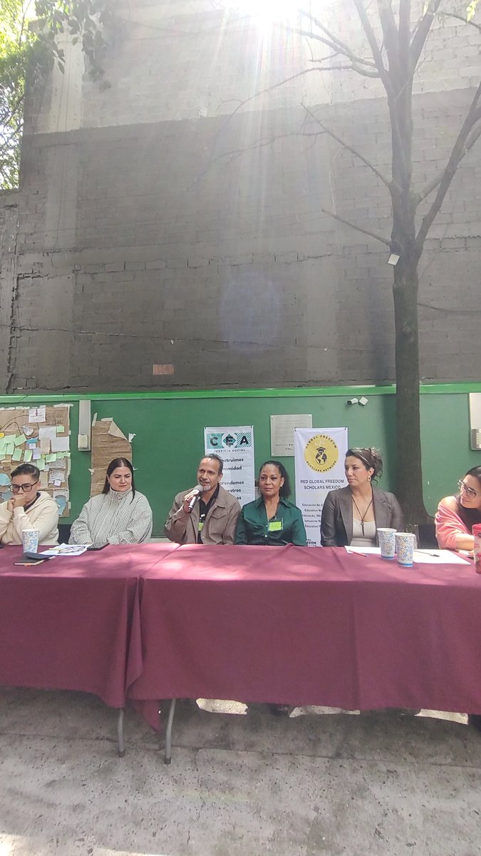Hazvalermilibe1's tweet photo. 🔶 El pasado sábado concluyó la tercera edición de la Escuela Comunitaria de Justicia.

Estamos con el corazón lleno de aprendizajes, experiencias y nuevas herramientas para seguir luchando por el acceso a la justicia.

✊🏽 La lucha por la justicia continúa. https://t.co/PDIEQJ34VZ