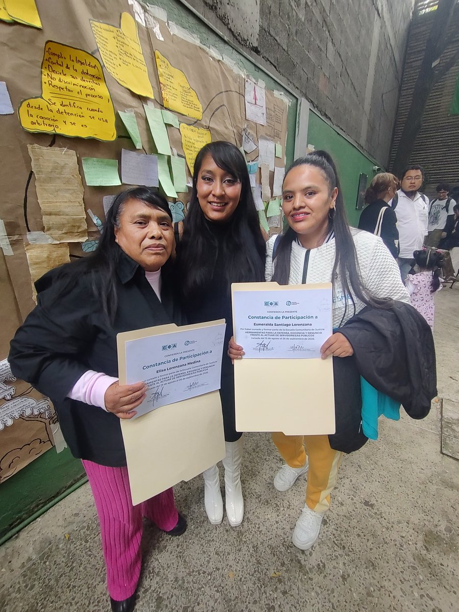 Hazvalermilibe1's tweet photo. 🔶 El pasado sábado concluyó la tercera edición de la Escuela Comunitaria de Justicia.

Estamos con el corazón lleno de aprendizajes, experiencias y nuevas herramientas para seguir luchando por el acceso a la justicia.

✊🏽 La lucha por la justicia continúa. https://t.co/PDIEQJ34VZ
