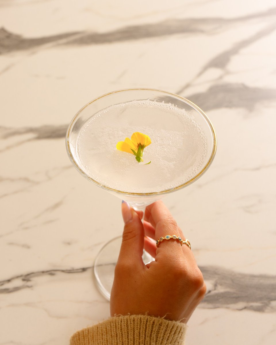 KrystalReezq's tweet photo. Get ready for the weekend—where every sip feels like a moment worth savoring. https://t.co/LdBkrVVobM