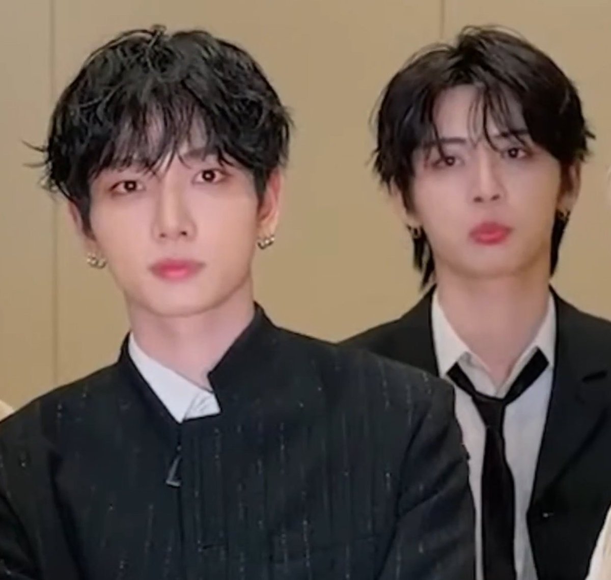 romexvv's tweet photo. 나 이만큼 얼굴합 잘 어울리는 커플 처음봄..... https://t.co/nRq5hzIKsR