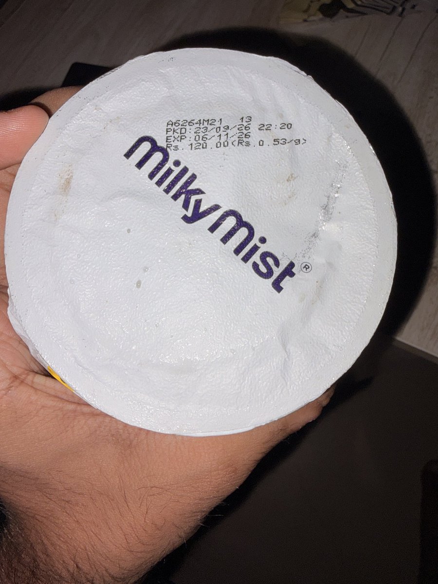 BilluSaanda1's tweet photo. @SwiggyCares Wrong items delivered in Order #249617085990085. I ordered 2 × Milky Mist Greek Yogurt, but received only 1, and that too was a completely different product. Photos attached. Please arrange a refund for the missing and incorrect item. This is really disappointing. https://t.co/U8OGvGGVcH