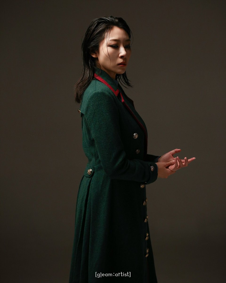 Lilium_dium's tweet photo. 우연히 방금 저장한 후사진이 너무 우먼같길래 나란히 붙여봤는데..
구도가 폭력적이다 https://t.co/PvMo1Enlns