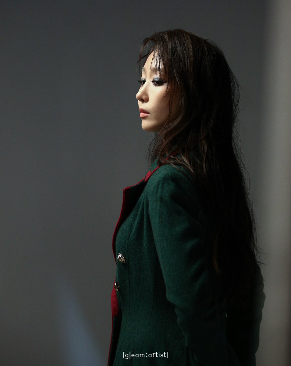 Lilium_dium's tweet photo. 우연히 방금 저장한 후사진이 너무 우먼같길래 나란히 붙여봤는데..
구도가 폭력적이다 https://t.co/PvMo1Enlns