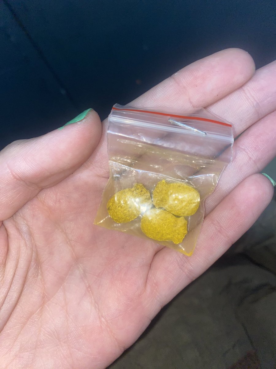gestao031's tweet photo. Muita bala online ⚡🫡
#delivery #bh #maconha  #lançaperfumebh #correembh #correbh #lojinhabh 
#beloHorizonte #skunk #contagem #colombiagold #betim #savassi #bhcremas00 #ice  #lancaperfume https://t.co/mPProF12CS