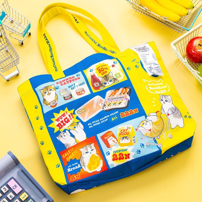 mofusand_kouhou's tweet photo. 【新グッズお知らせ】

「Meow Meow MART 大きめトートバッグ」

10月2日(金)より
もふもふストア、もふもふマーケット(オンライン)などにて発売🐈

発売日の詳細、お取り扱いは下記ページをご確認ください。 
https://t.co/r5DsV6VSe4

#mofusand https://t.co/P83fXvsTmz