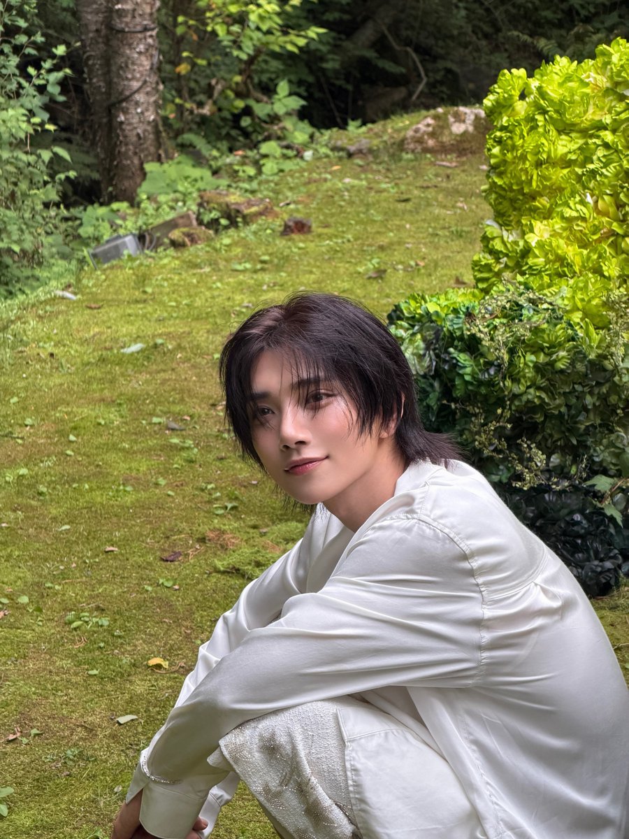 wonubliss's tweet photo. joshu_acoustic 🍃📸 #조슈아 https://t.co/G949PWT4Ry