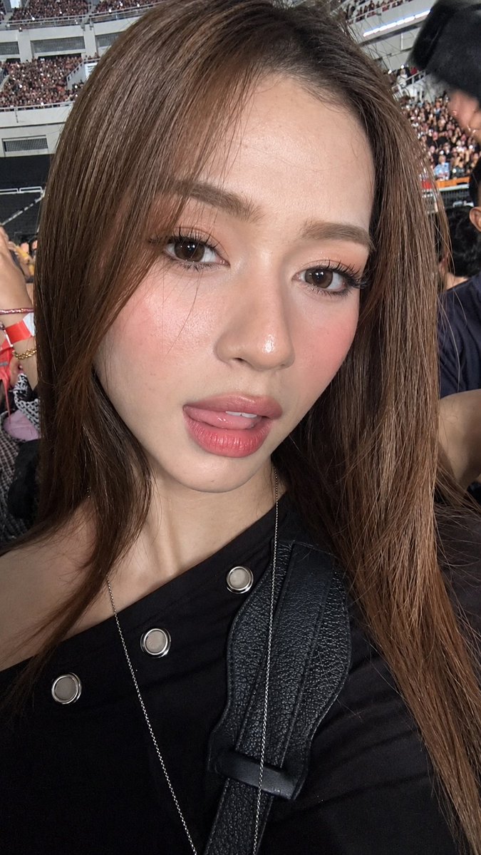 RevaDiMaria's tweet photo. Kathrina TikTok 

🩴Reparasi High Definition (HD) https://t.co/jFHhc5iJZG