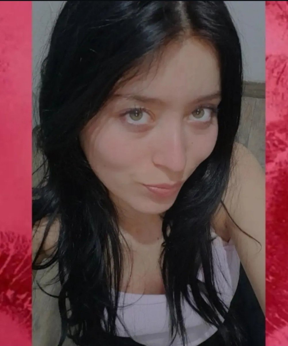 SolGodoyModel tweet picture