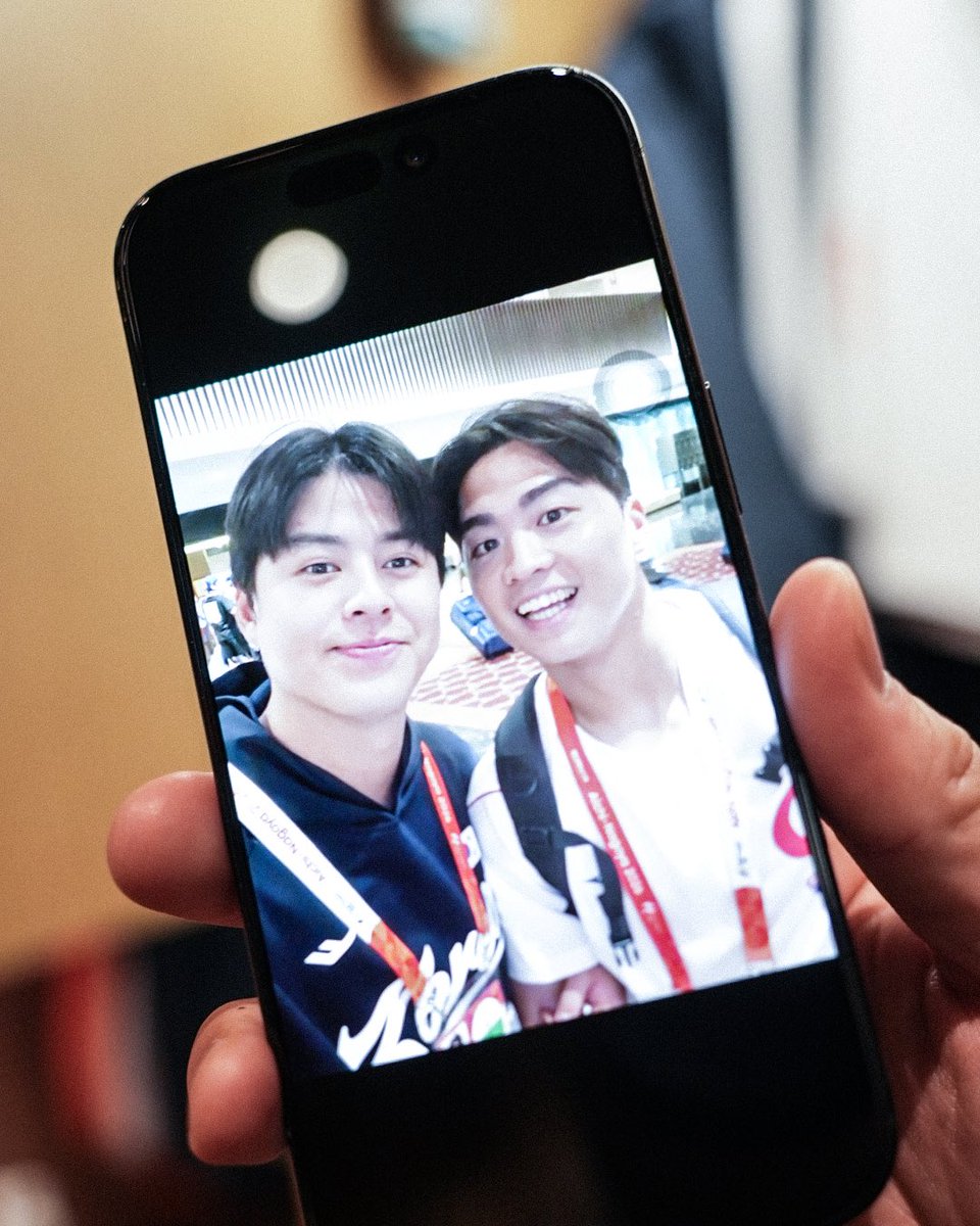 hoodi_thespace's tweet photo. 나고야에서 모인 독수리
&amp; 짱친 LG의 보경이 형 https://t.co/eA05DDjMSp