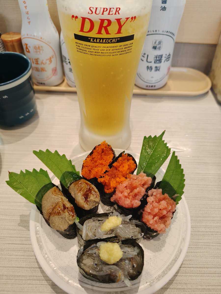 s_blue_post's tweet photo. 尿酸値爆上がり
痛風セットですw
蟹味噌、たらこ、とびこ、生しらす https://t.co/climkomraq